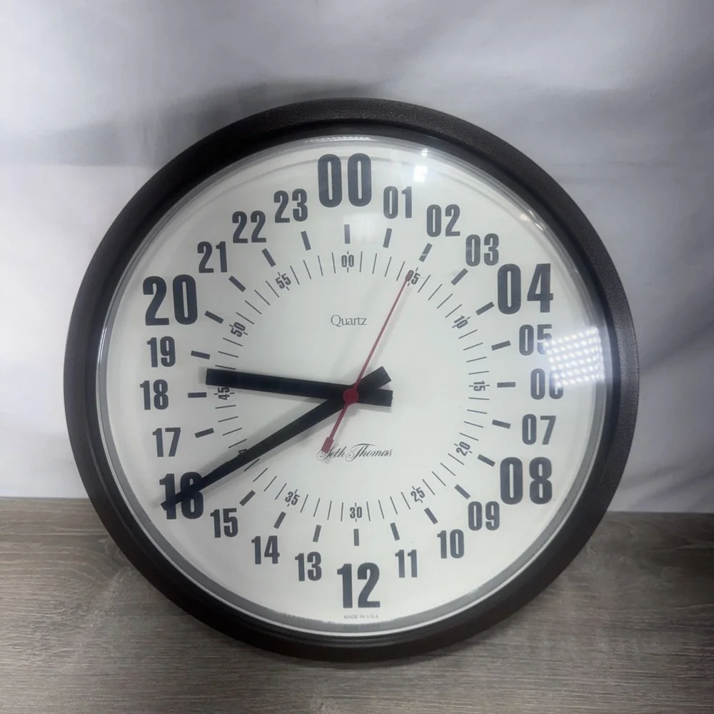 SETH THOMAS 24HR Military Time Wall Clock Model 0708  1-AA Battery 1984